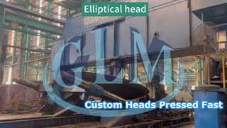 As cabeças elípticas são prensadas usando uma prensa de tambor.